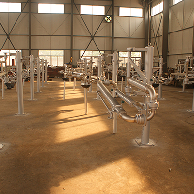 提高移動撬裝鶴管使用壽命的方法(圖1) 深達(dá)裝備推薦:粗苯裝卸車鶴管